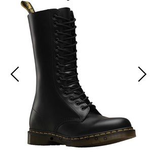 Dr Martens 10103 14 eye Boots